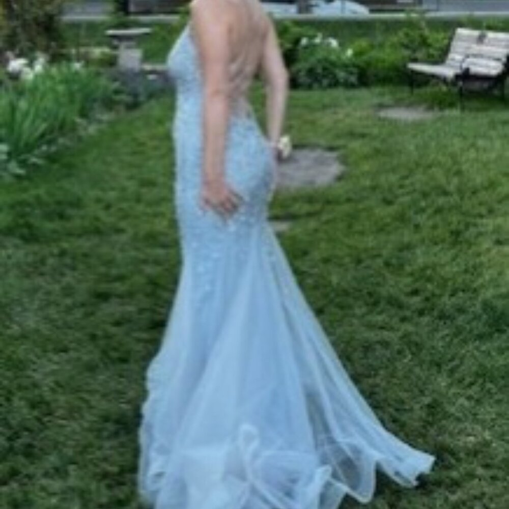 Event or Grad Dress - Picture 4 of 11
